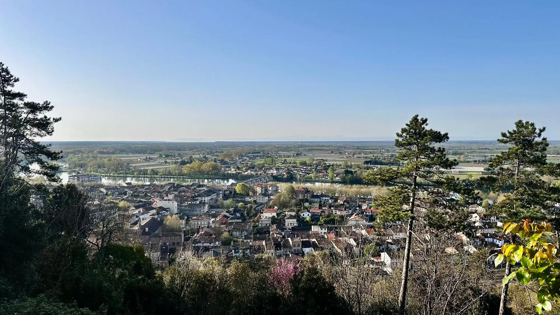Chez Axelle - Maison T4 - Vue Panoramique Sur 穆瓦萨克 0*,  法国